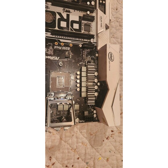 ASRock B250 PRO4 Intel LGA1151 DDR4 ATX Motherboard - Picture 4 of 7